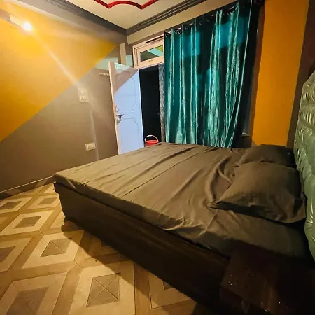 Shanti Cafe & Hostels Kasol Exterior photo