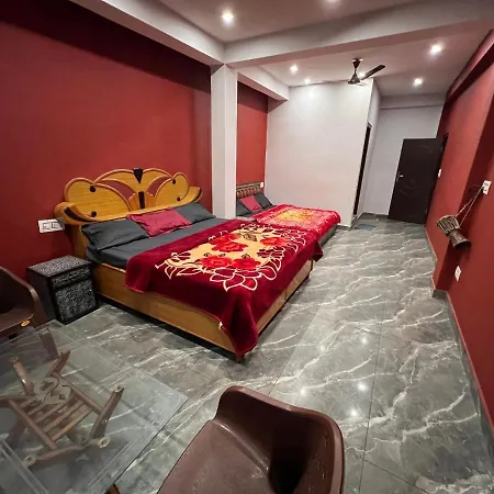 Shanti Cafe & Hostels Kasol Exterior photo