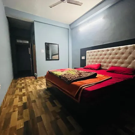 Shanti Cafe & Hostels Kasol Exterior photo
