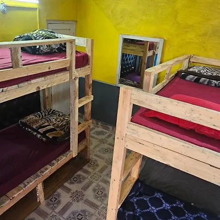 Shanti Cafe & Hostels Kasol Exterior photo