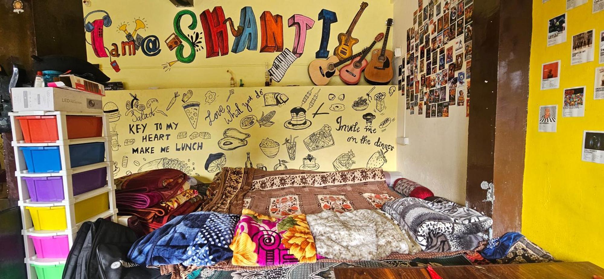 Shanti Cafe & Homestay *