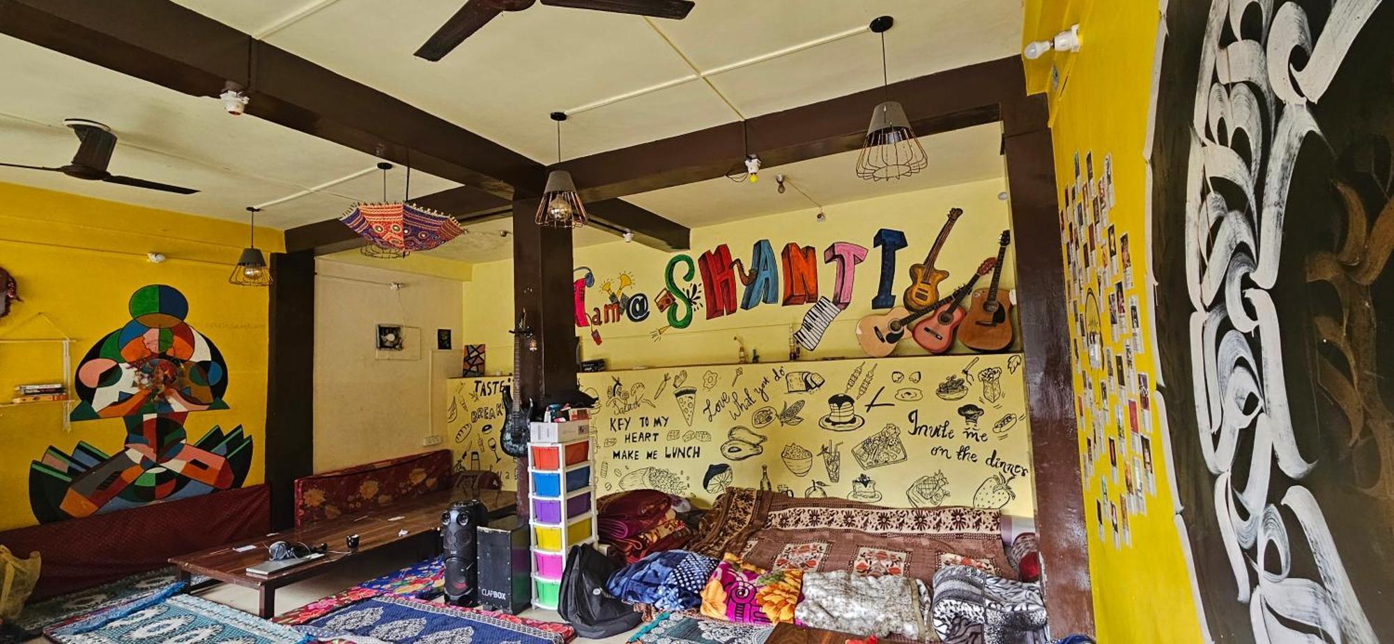 Shanti Cafe &